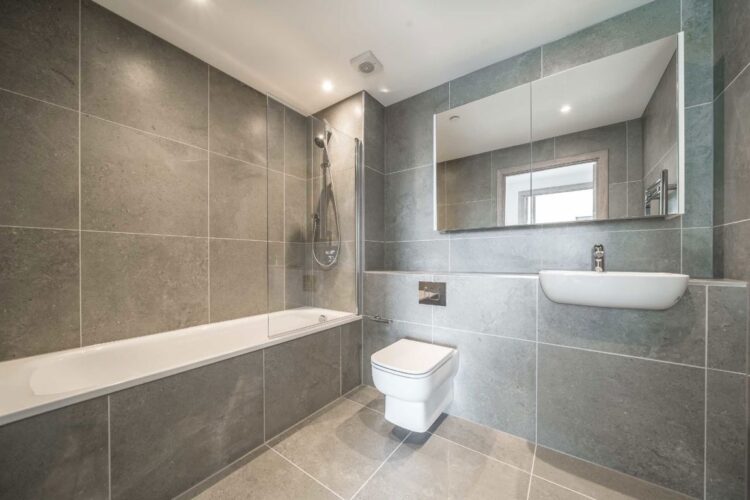 Bathroom-1-2-750×500