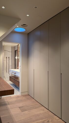 PXL_20260206_152740248-281×500