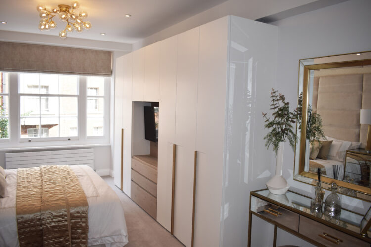 W.wardrobe-1-750×500