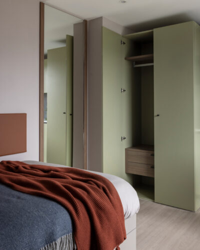 WEB_RES_Peppermill_0080-e1764159971180-400×500