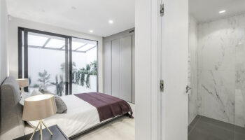 wardrobe-and-bathroom